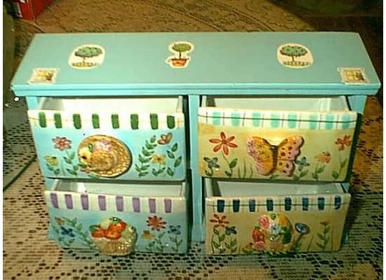 WOODEN PORCELAIN BUTTERFLY GARDEN TABLE TOP DRAWER UNIT  