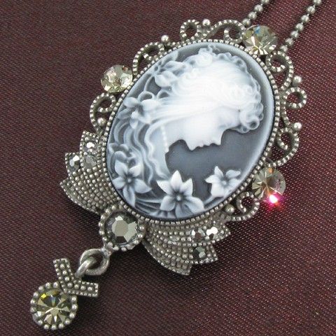   Gray Hematite Rhinestone Designer Cameo Necklace Chain Pendant  