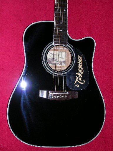TAKAMINE EF341SC SOLID WOOD ACOUSTIC ELECTRIC GUITAR  